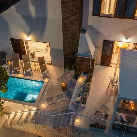 Mila Brac With Private Pool Near Centre *