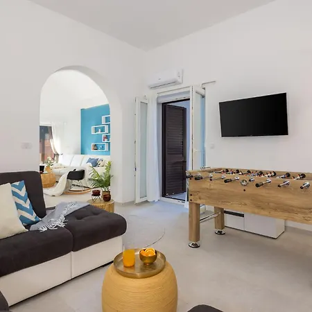 Mila Brac With Private Pool Near Centre Villa