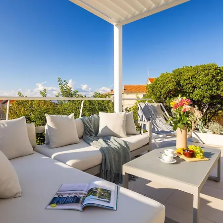 Mila Brac With Private Pool Near Centre