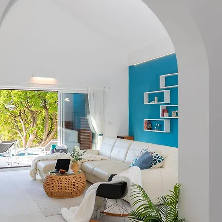 Mila Brac With Private Pool Near Centre *