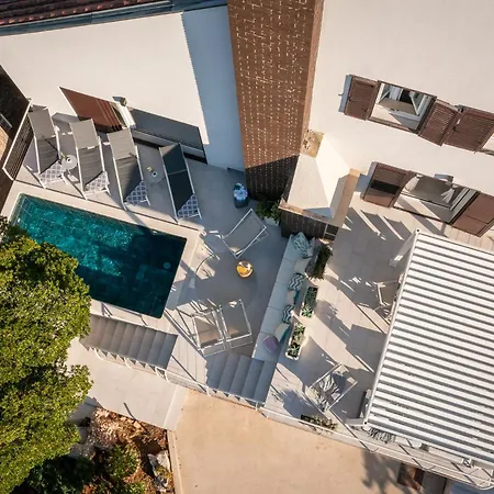 Mila Brac With Private Pool Near Centre Supetar