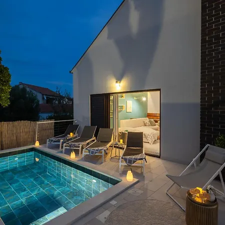Mila Brac With Private Pool Near Centre * Supetar
