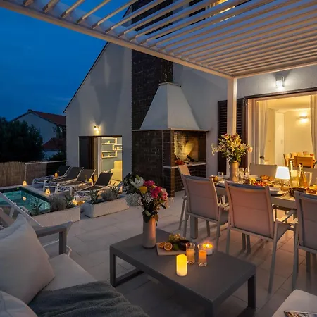 Villa Mila Brac With Private Pool Near Centre Supetar