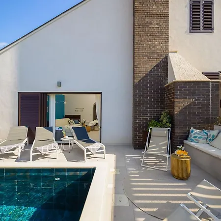 Mila Brac With Private Pool Near Centre