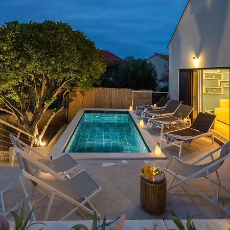 Mila Brac With Private Pool Near Centre Villa